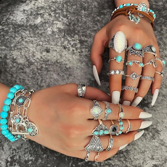 Bohemian Jewelry Set With Turquoise Necklace, Dangle Earrings, Stackable Bangle - Picture 5 of 8